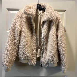 H&M Cream Sherpa Zip Up Jacket Size Small